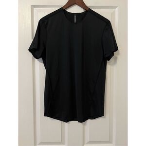 TEN THOUSAND DISTANCE SHORT SLEEVE SHIRT